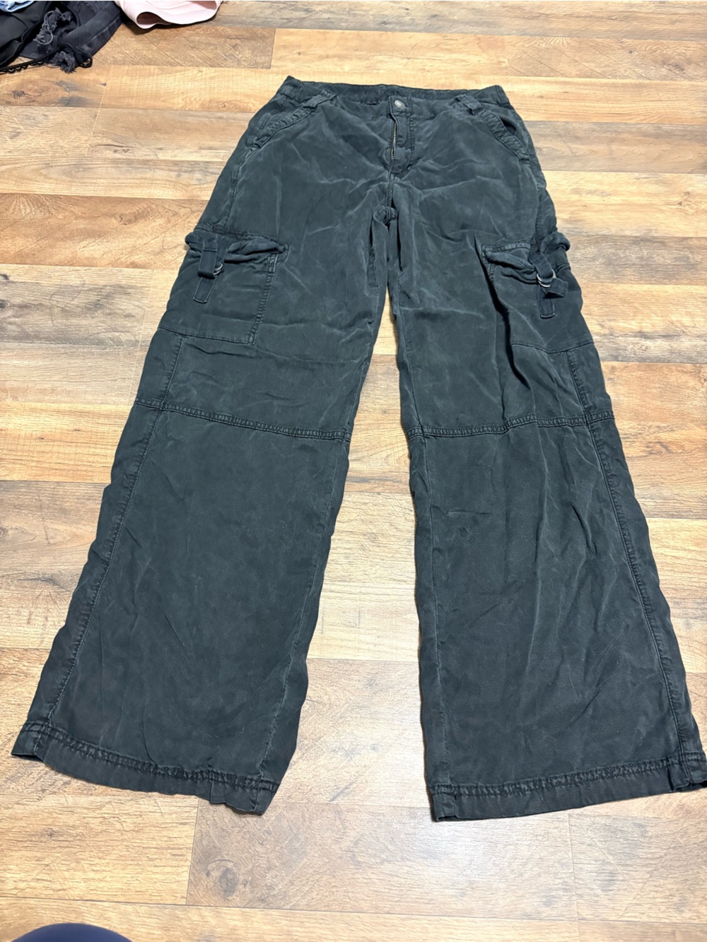 American Eagle Black Utility Cargo Pants Stretch Size 0 Regular Y2K